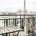 Flat With Breathtaking Views - Close Stadiums