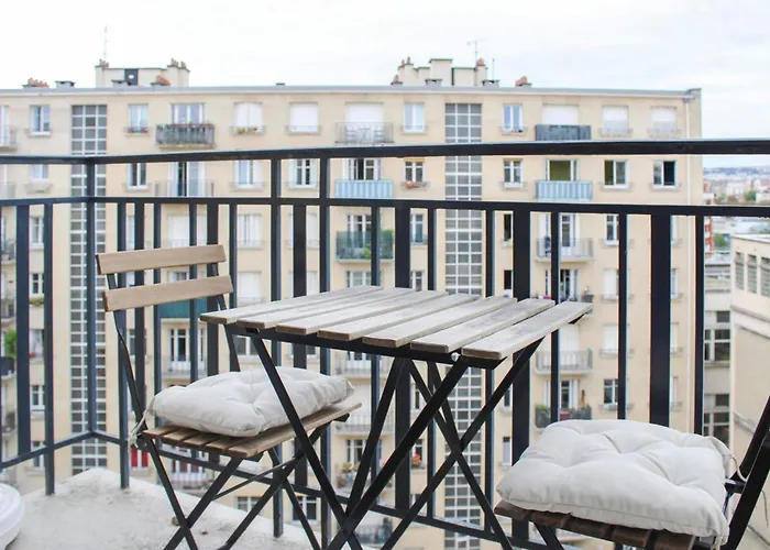 Flat With Breathtaking Views - Close Stadiums